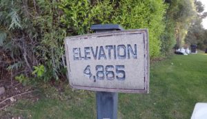 Sign showing the elevation of the 15th hole at the Lakeridge Golf course