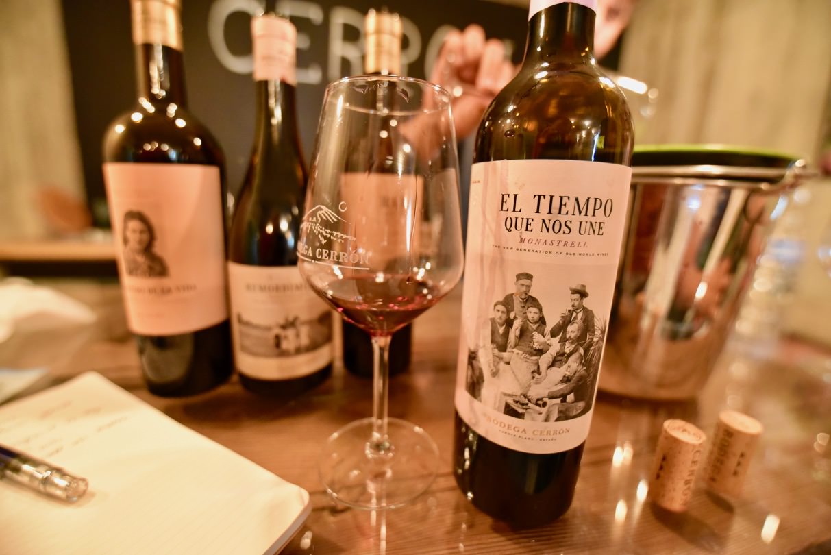 Bottle of El Tiempo Que Nos Une Monastrell of Bodega Cerron